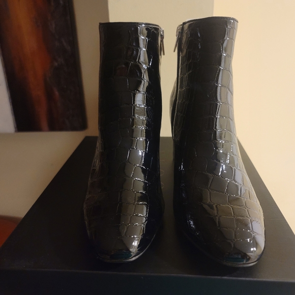 Eloquii Patent leather crocodile booties - Picture 4 of 5